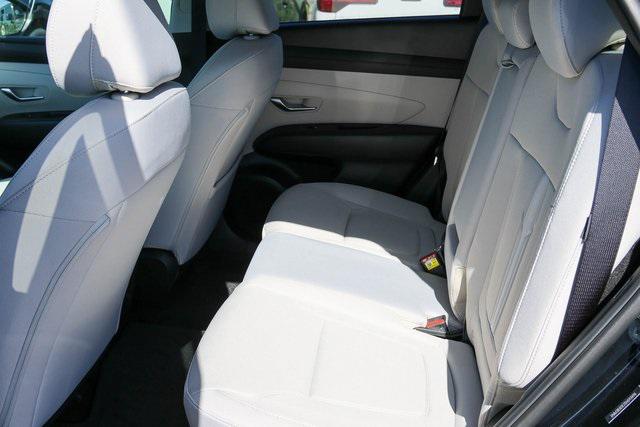 New 2025 Black Hyundai SEL FWD image 11