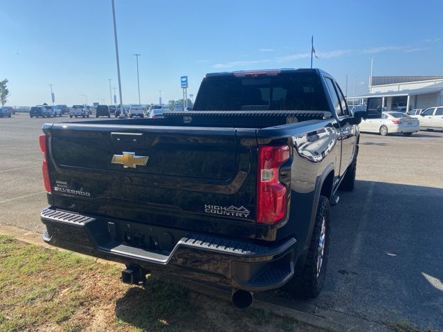 2024 Chevrolet Silverado 2500HD High Country photo 3