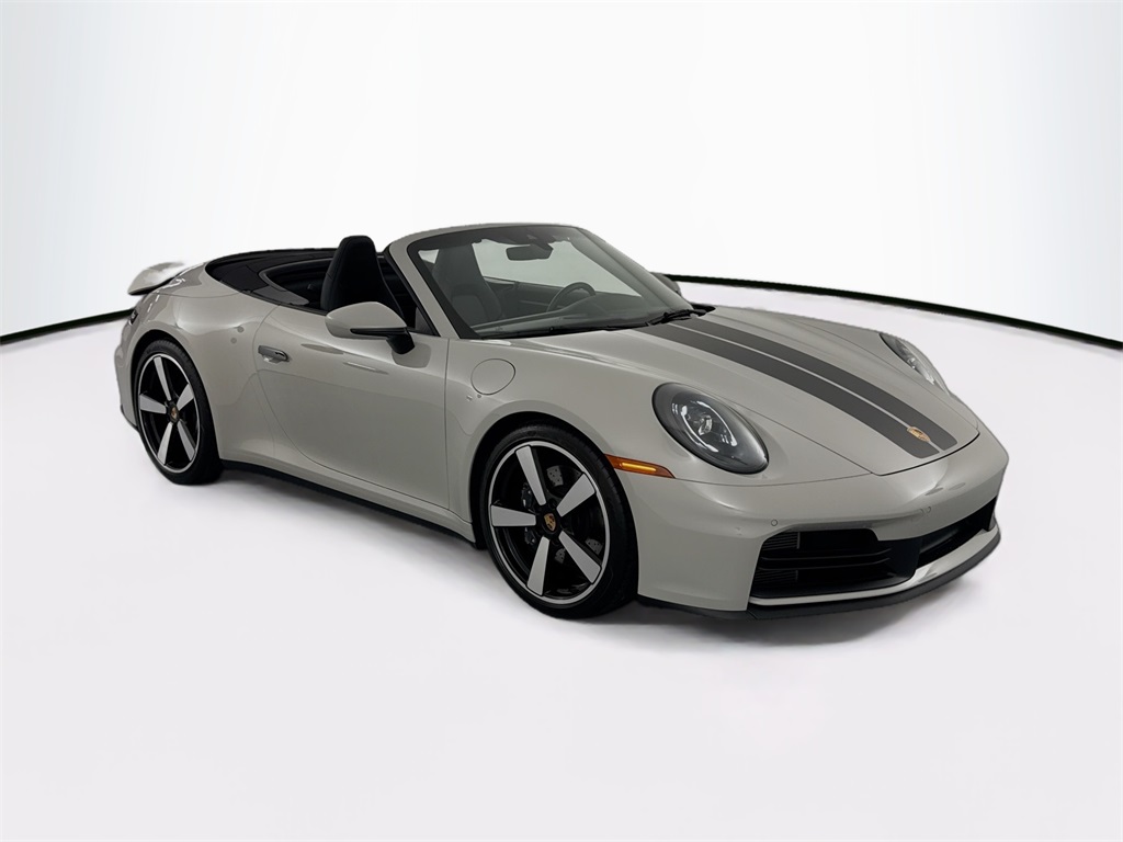 2025 Porsche 911 photo 3