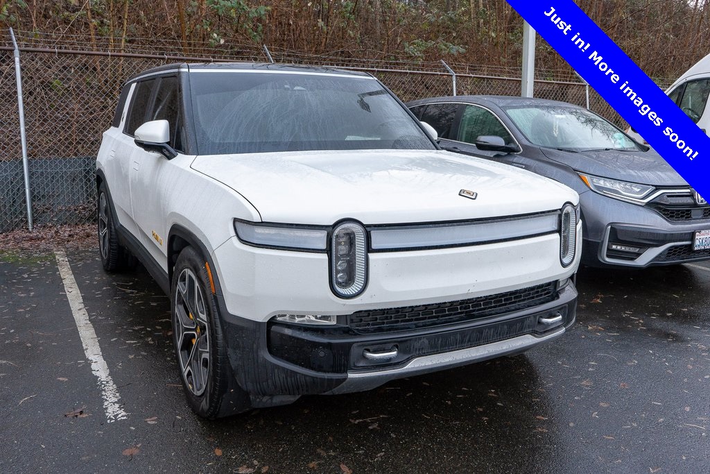 2023 Rivian R1S Adventure's photo