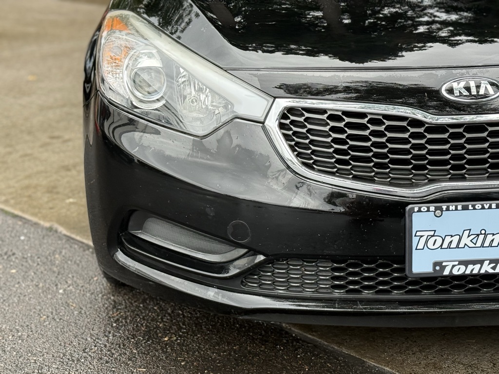 2015 Kia Forte LX photo 2