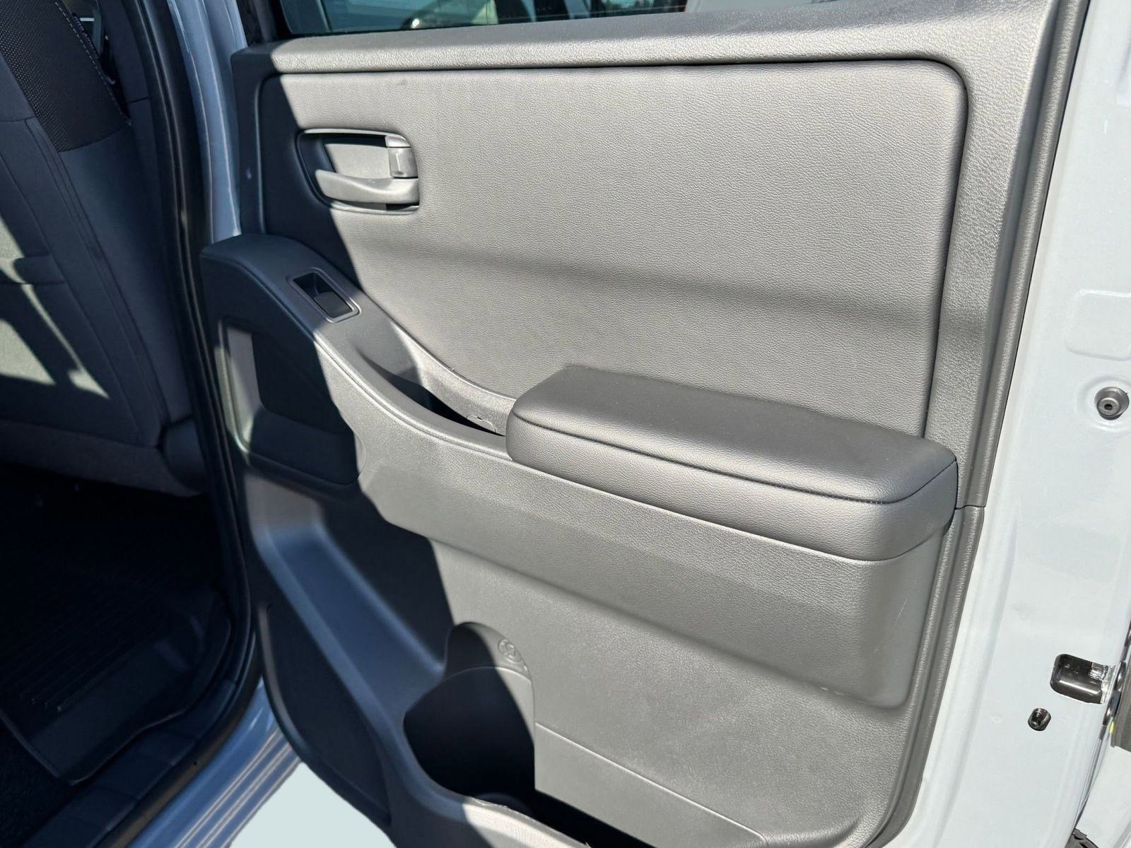 2026 Nissan Frontier SV photo 22
