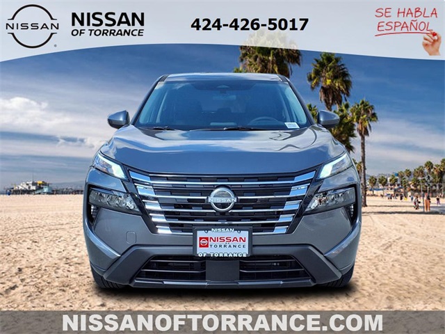 2026 Nissan Rogue SV photo 2