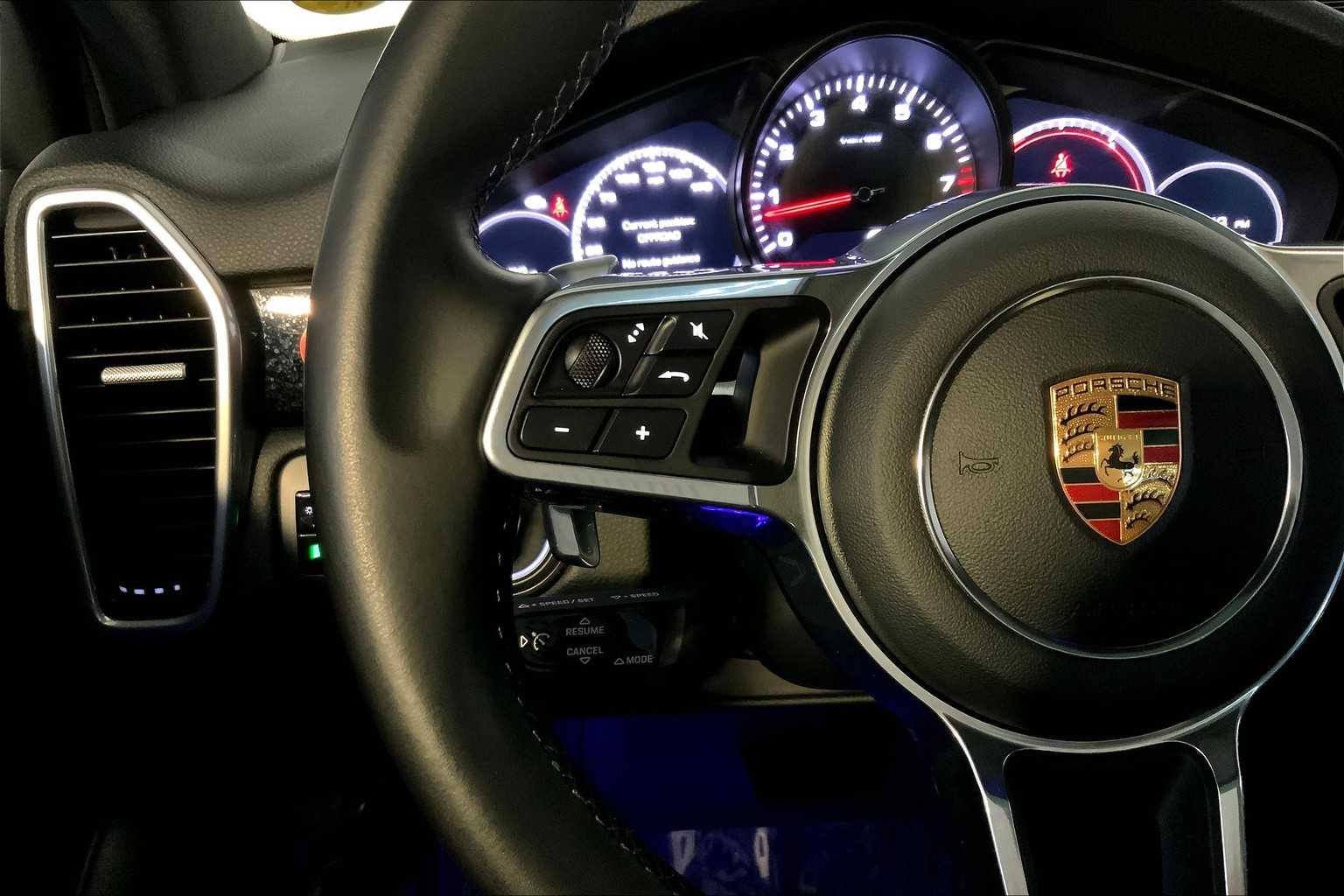 2020 Porsche Cayenne photo 23