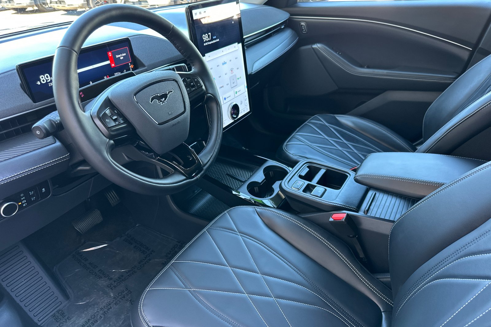 2025 Ford Mustang Mach-E Select photo 9
