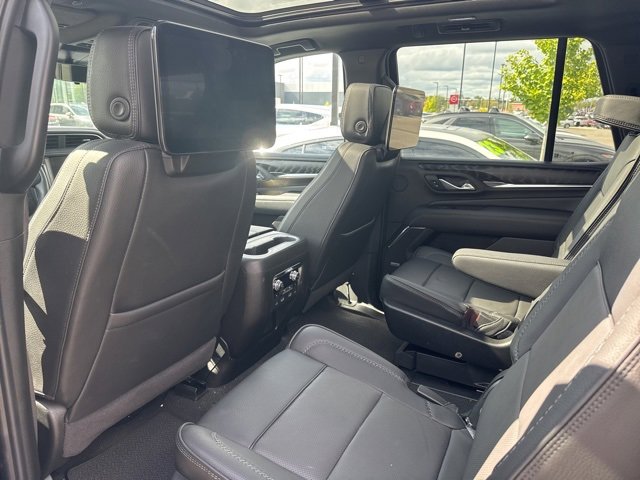 2024 Gmc Yukon Denali photo 3