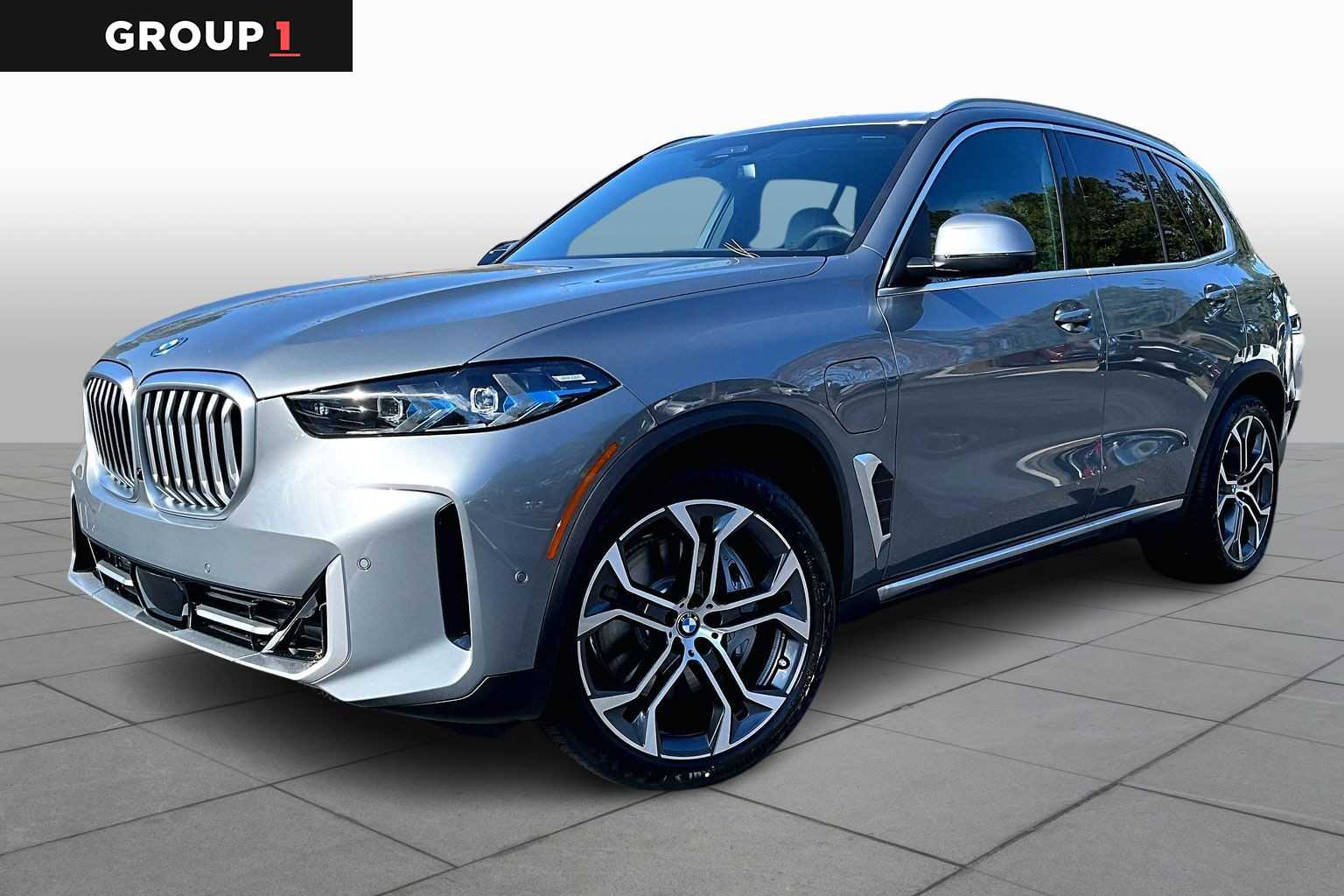 2026 BMW X5 50e's photo