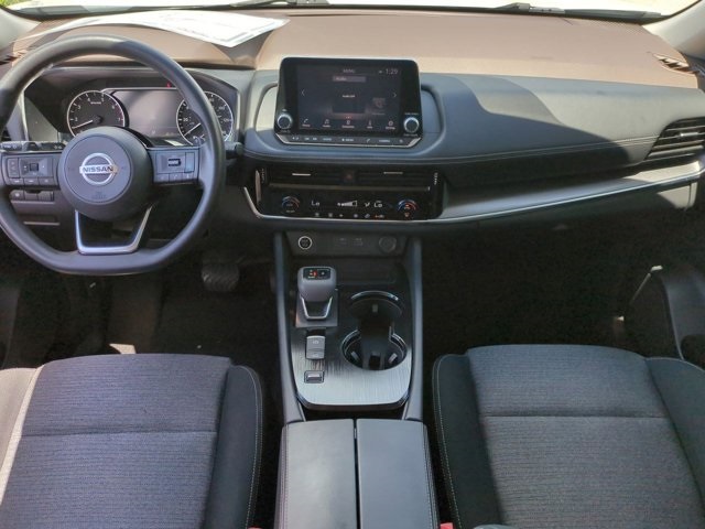 2021 Nissan Rogue SV photo 12