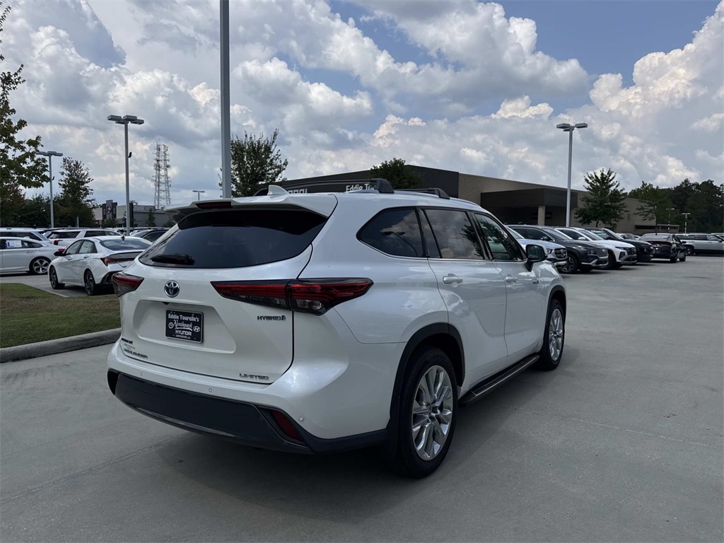 2021 Toyota Highlander Hybrid Limited photo 6