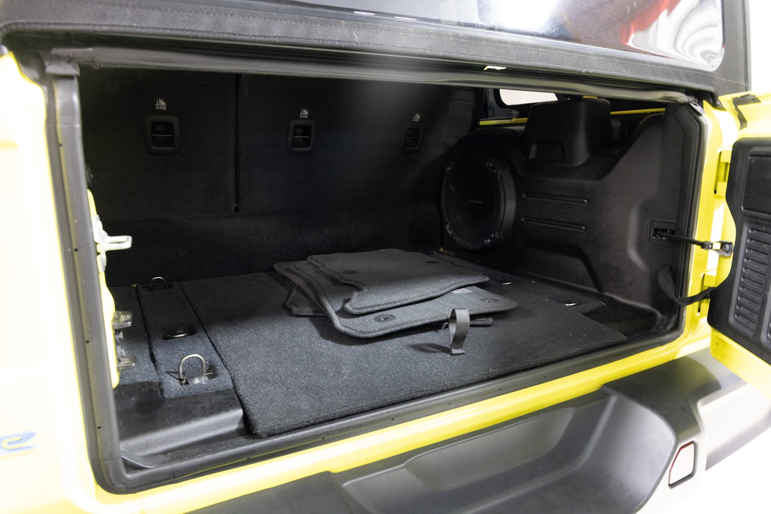 2022 Jeep Wrangler Unlimited Sahara 4xe photo 27