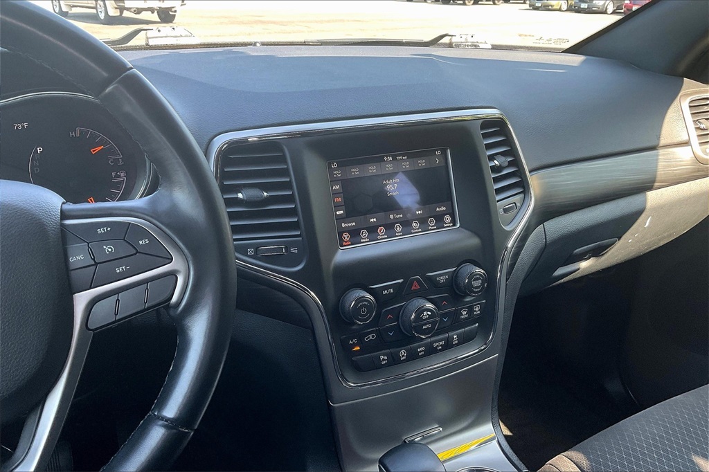 2021 Jeep Grand Cherokee Laredo E photo 17
