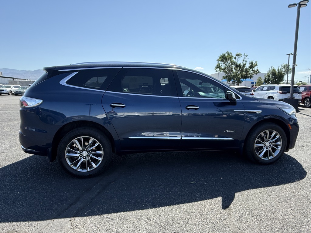 2022 Buick Enclave Avenir photo 4