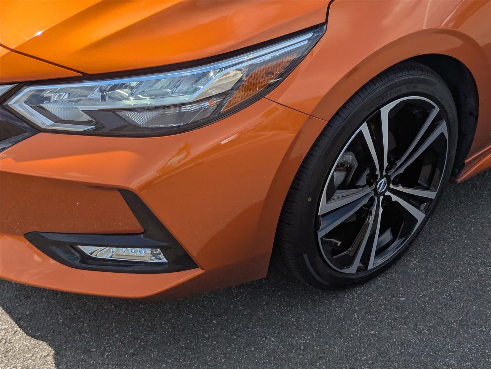 2023 Nissan Sentra SR photo 9