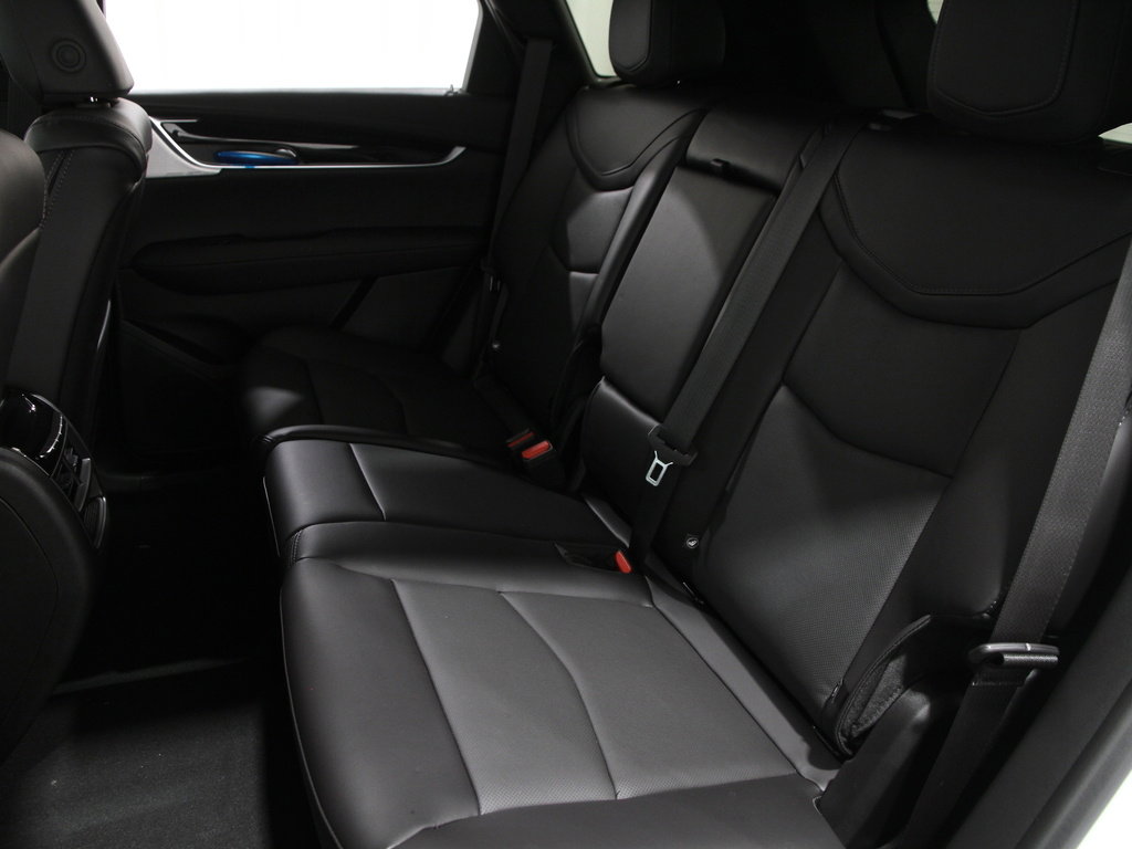 2026 Cadillac XT5 Premium Luxury photo 2