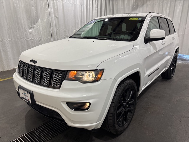 2018 Jeep Grand Cherokee Altitude photo 22