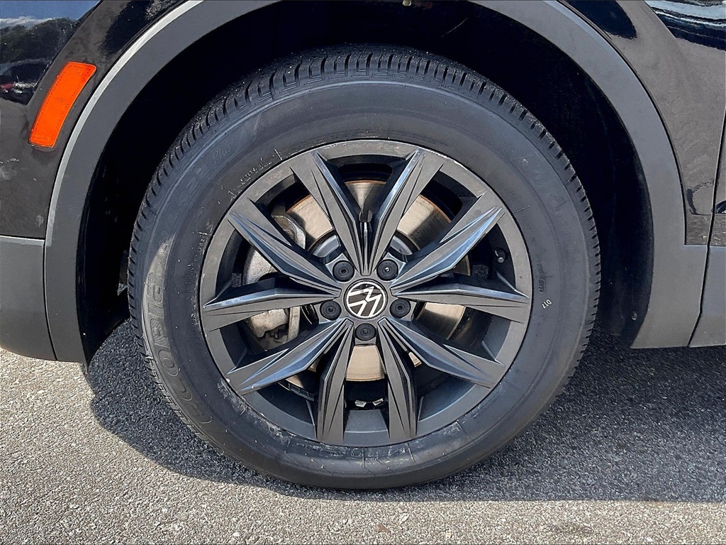 2022 Volkswagen Tiguan SE photo 7