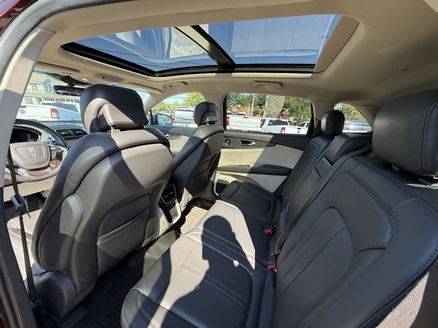 2019 Lincoln Nautilus Reserve photo 18