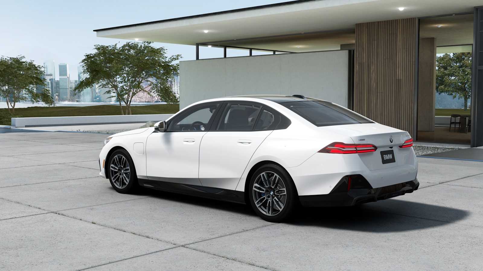 2026 Bmw 550e xDrive photo 2