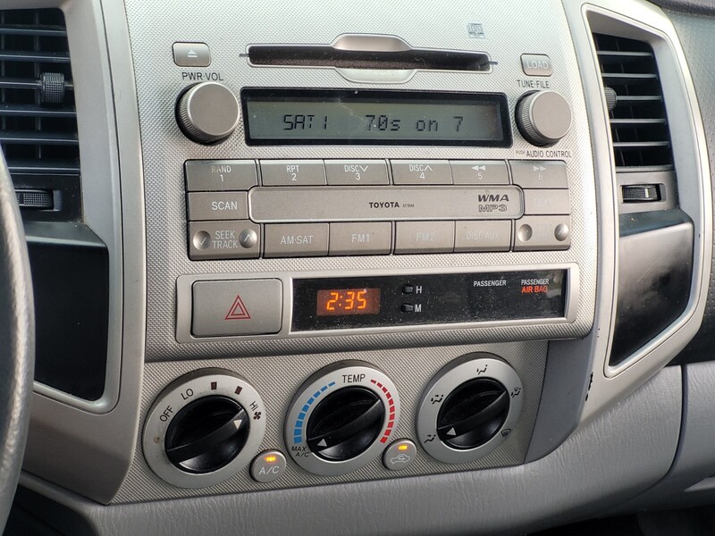 2011 Toyota Tacoma Double Cab V6 PreRunner photo 19