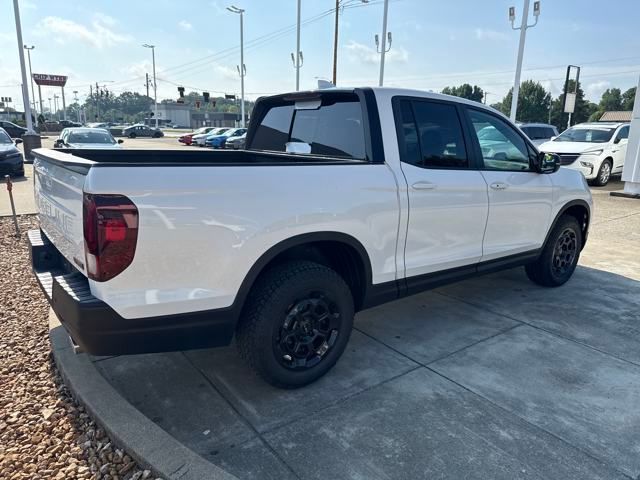 2025 Honda Ridgeline TrailSport photo 4
