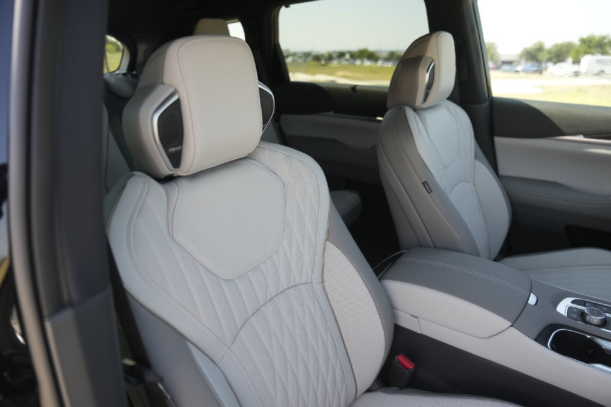 2026 Infiniti QX60 Autograph AWD photo 12