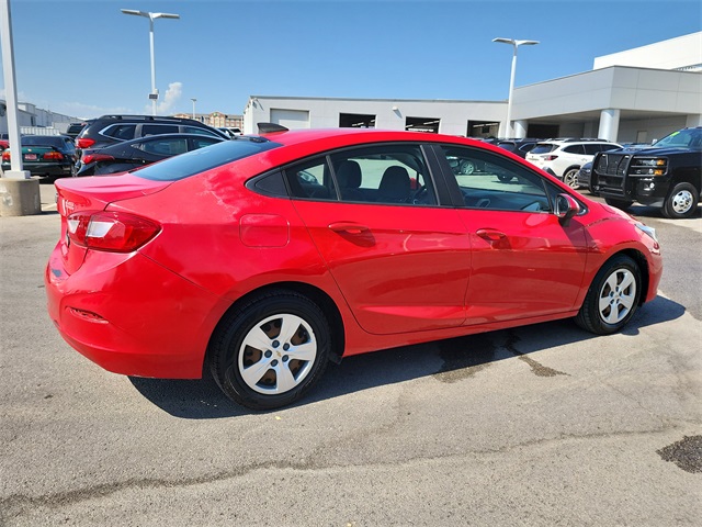 2018 Chevrolet Cruze LS photo 2