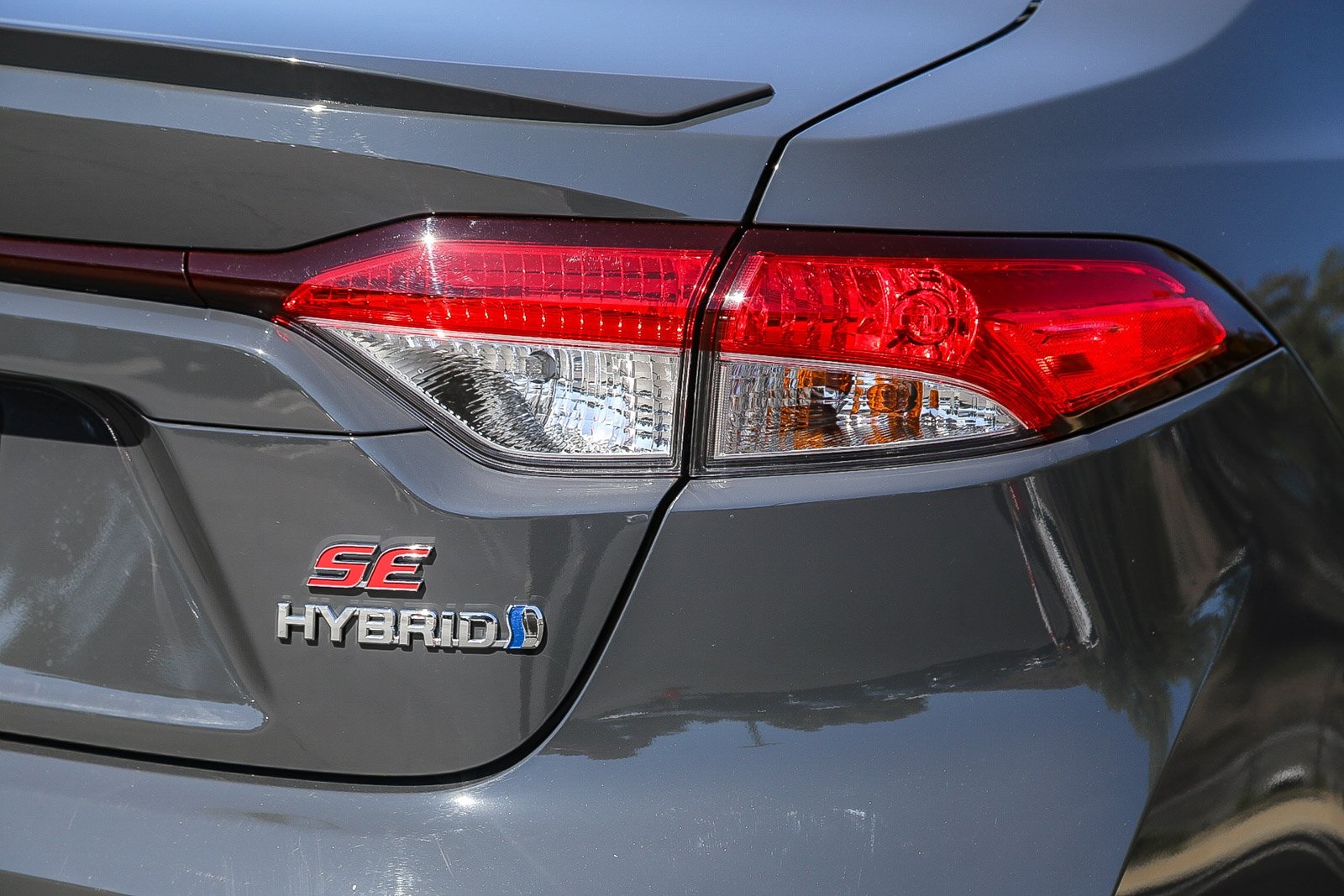 2024 Toyota Corolla Hybrid SE photo 9