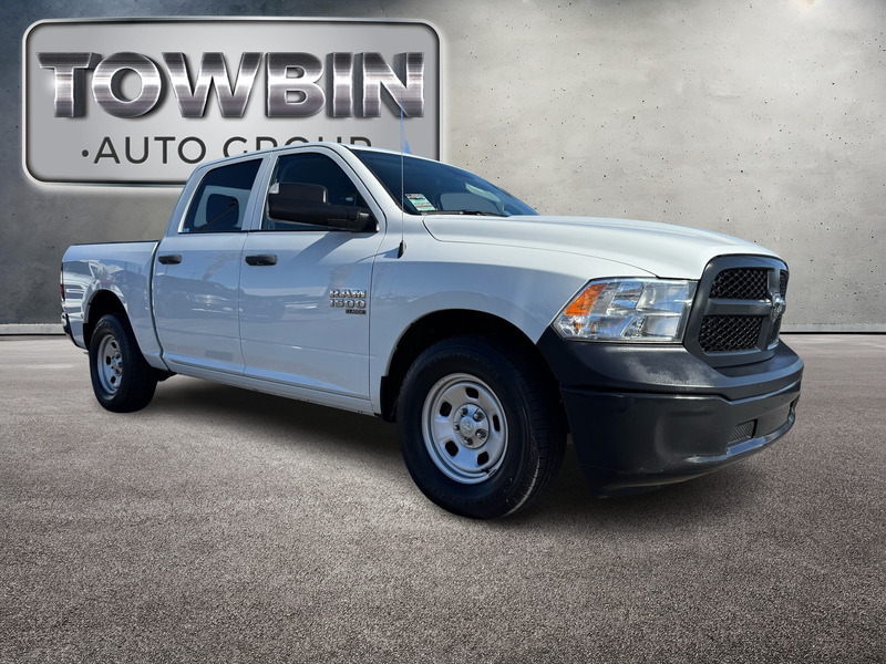 2022 Ram 1500 Classic Tradesman photo 2
