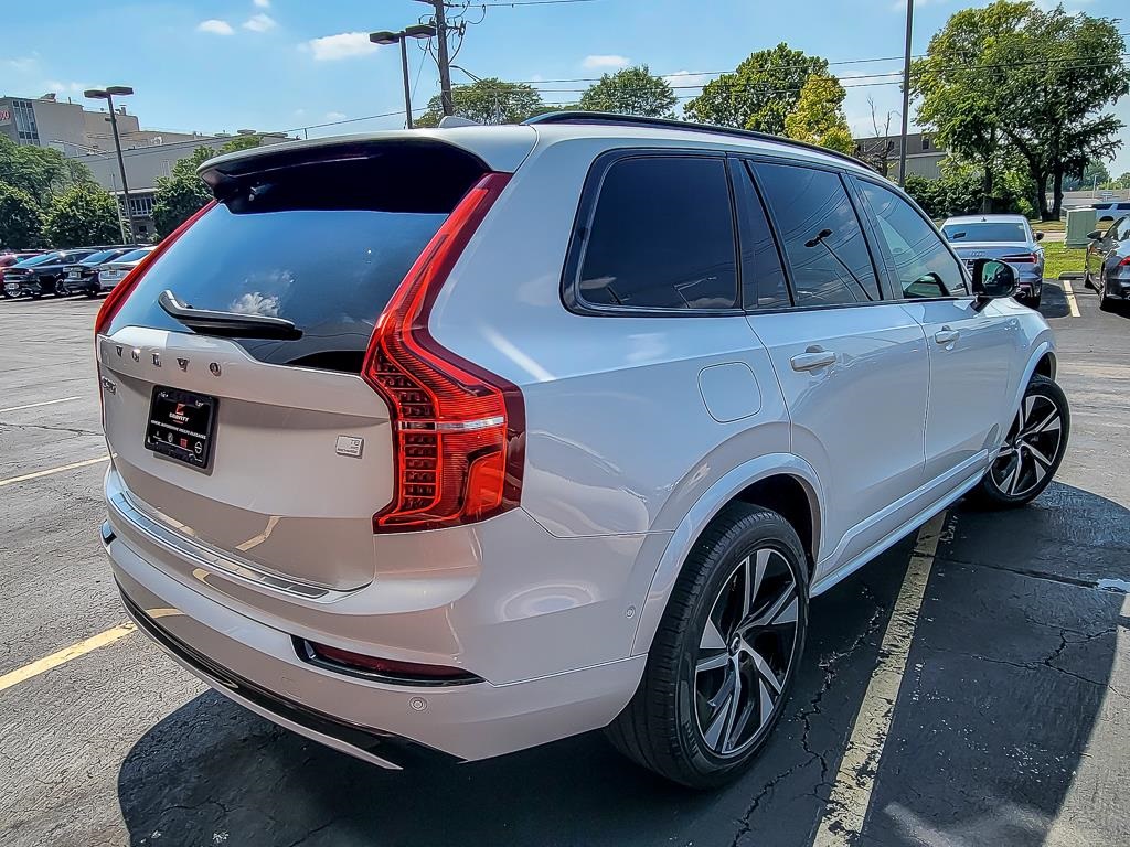 2022 VOLVO XC90 - Image 6