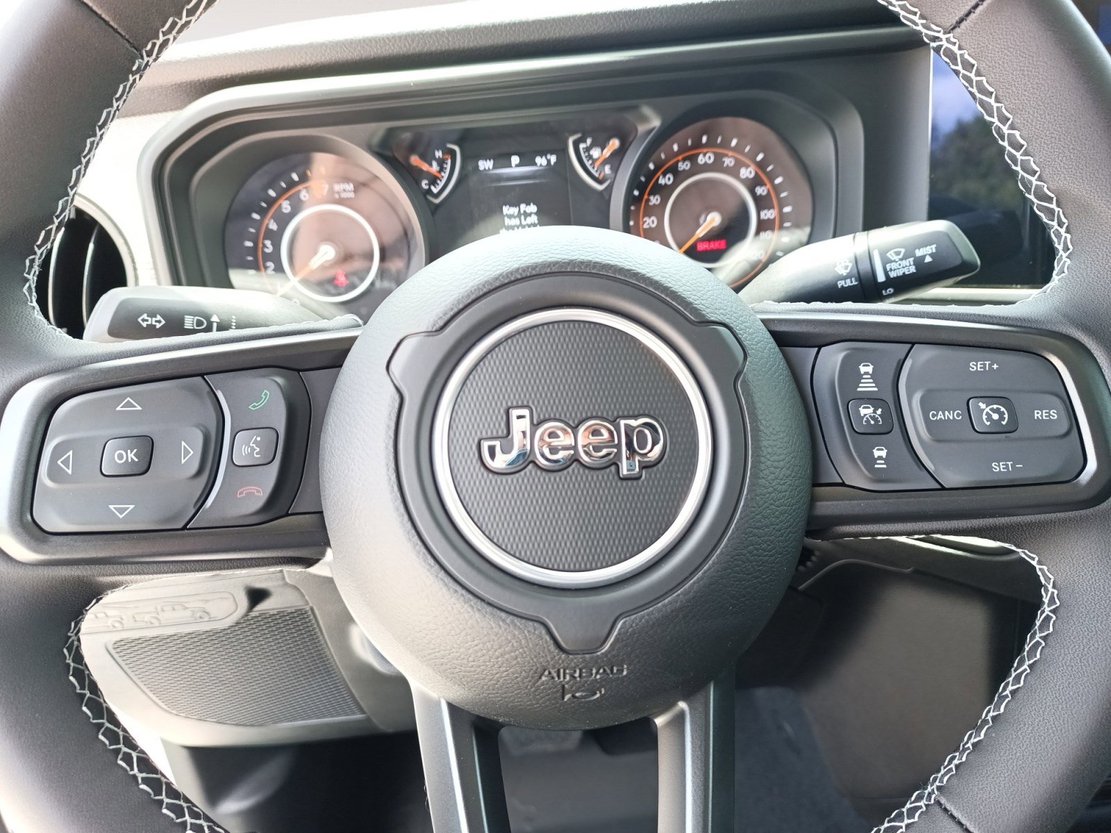 2025 Jeep Gladiator Sport S photo 9