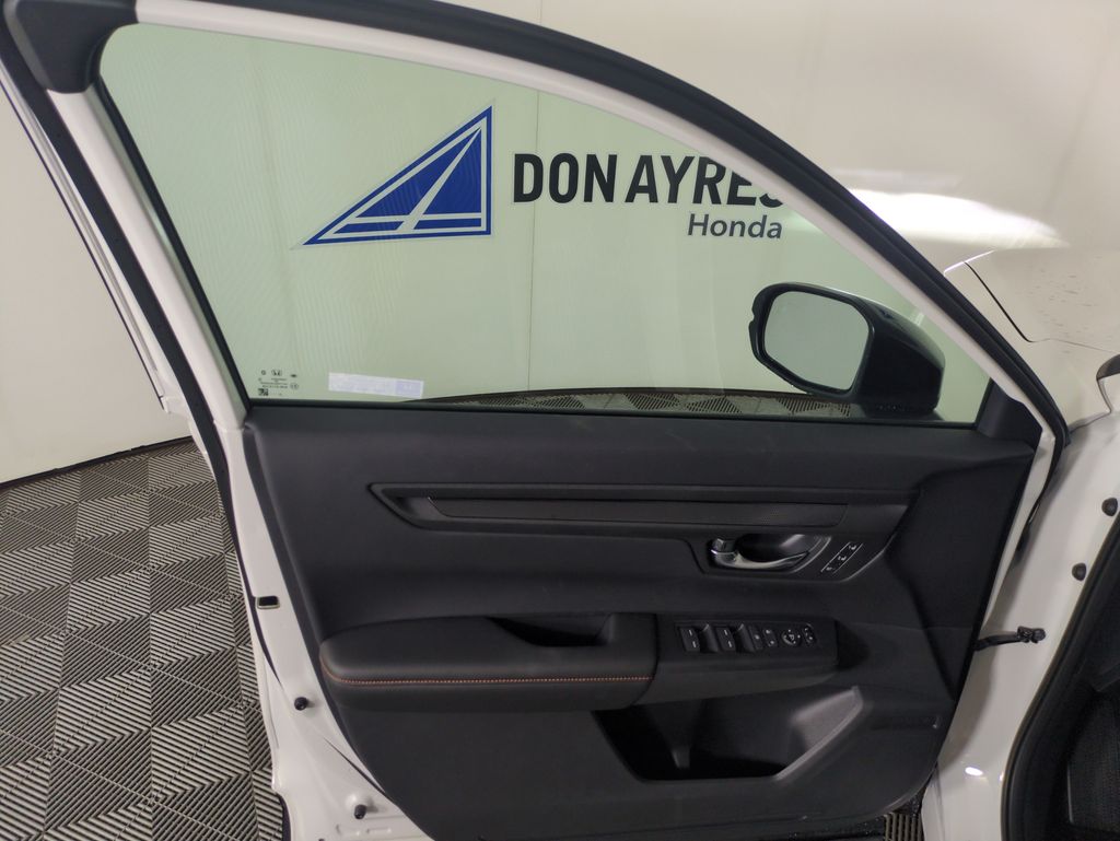 2026 Honda CR-V Hybrid Sport-L photo 9