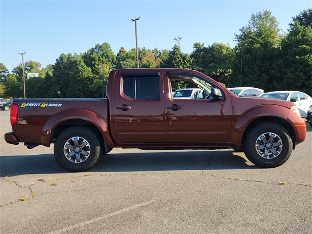 2017 Nissan Frontier Desert Runner photo 2