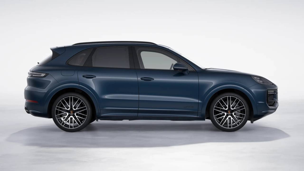 2025 Porsche Cayenne GTS photo 7