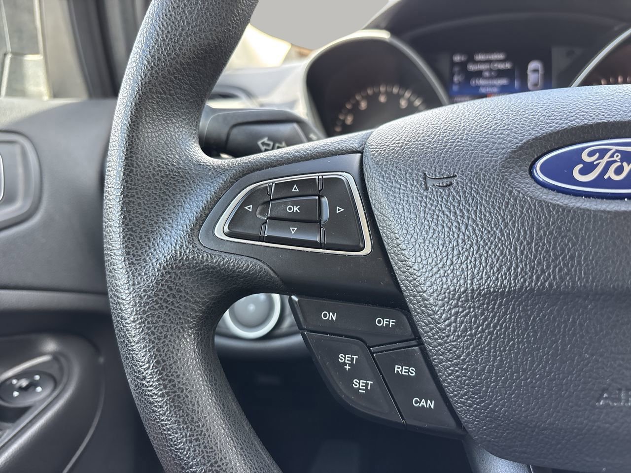 2017 Ford Escape S photo 25