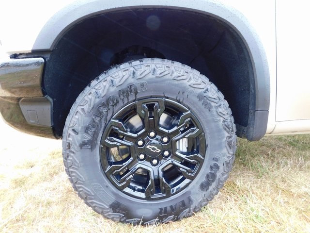 2023 Chevrolet Silverado 1500 ZR2 photo 13