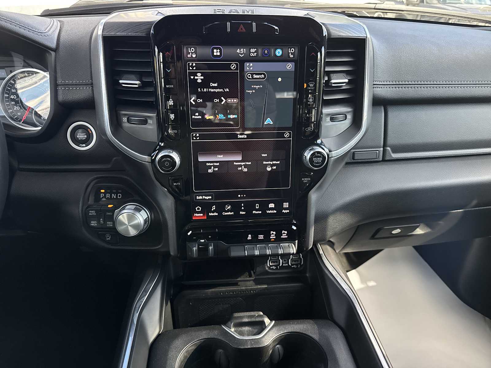 2023 Ram 1500 Laramie photo 25