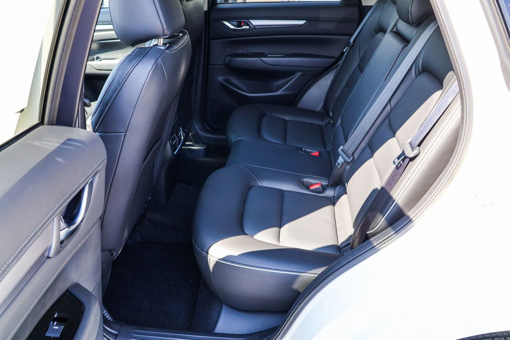 2025 Mazda CX-5 2.5 Select photo 23