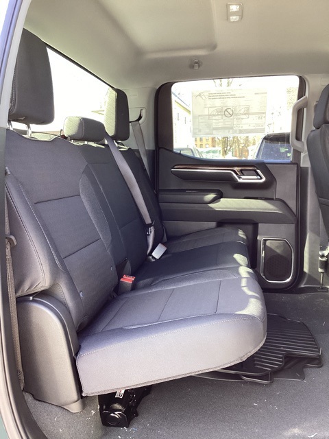 2025 Chevrolet Silverado 1500 LT photo 15