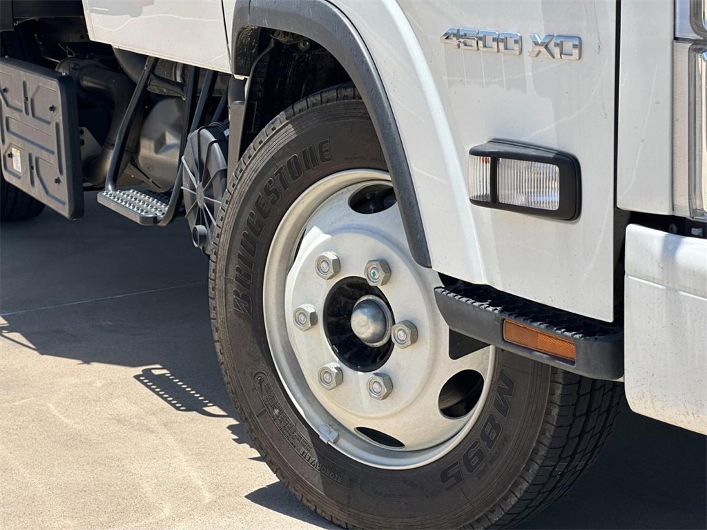 2024 Chevrolet Silverado 4500HD photo 3