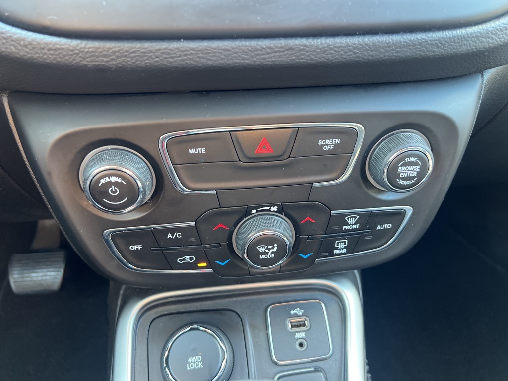 2018 Jeep Compass Latitude photo 28