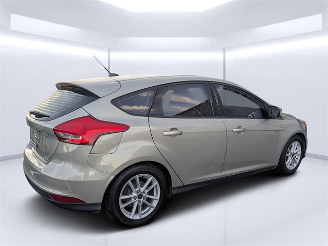 2016 Ford Focus SE photo 3
