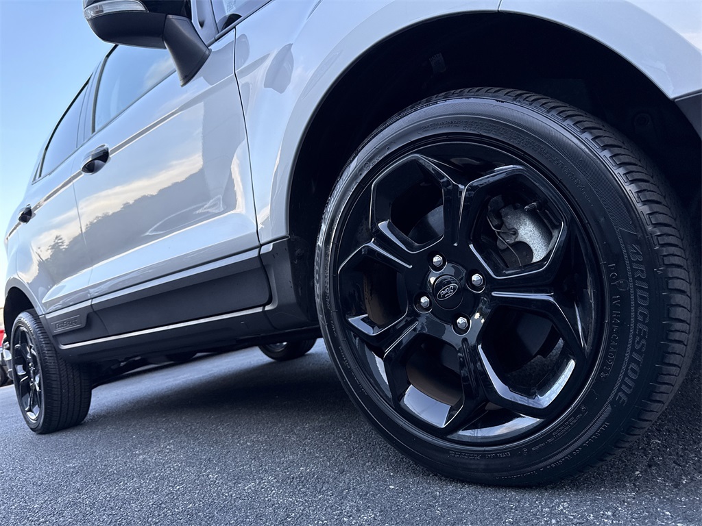 2022 Ford EcoSport SES photo 10