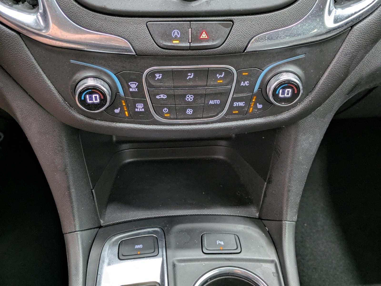 2024 Chevrolet Equinox LT photo 28