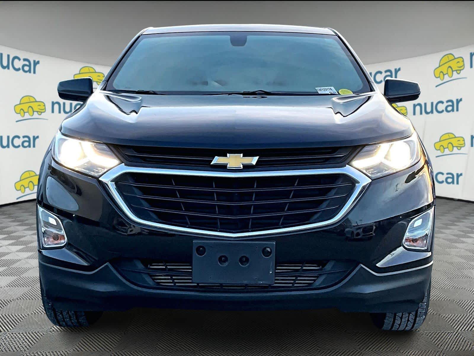 2019 Chevrolet Equinox LT photo 2
