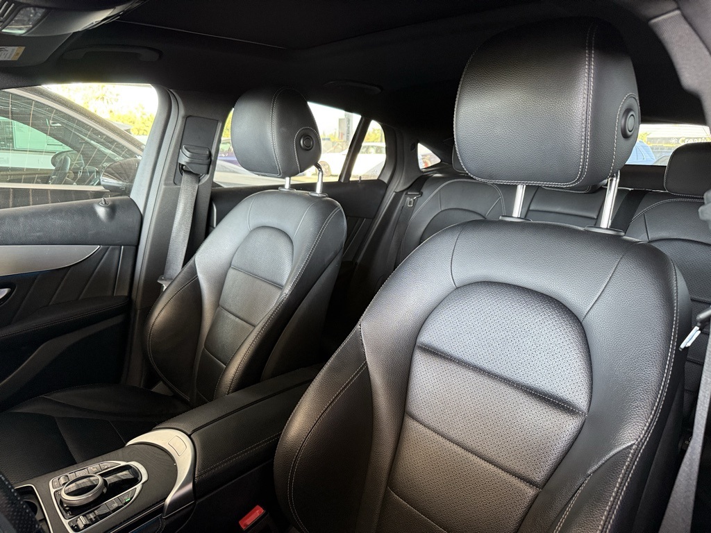 2019 Mercedes Benz GLC 300 Coupe 4MATIC photo 4