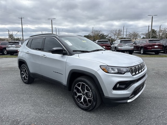 2026 Jeep Compass Limited's photo