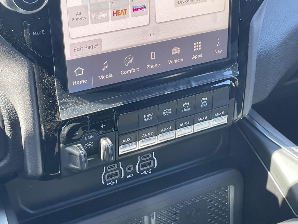 2026 Ram 2500 Big Horn photo 37