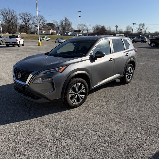 2023 Nissan Rogue SV's photo