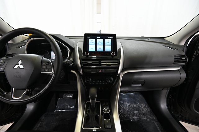 2024 Mitsubishi Eclipse Cross SE photo 2