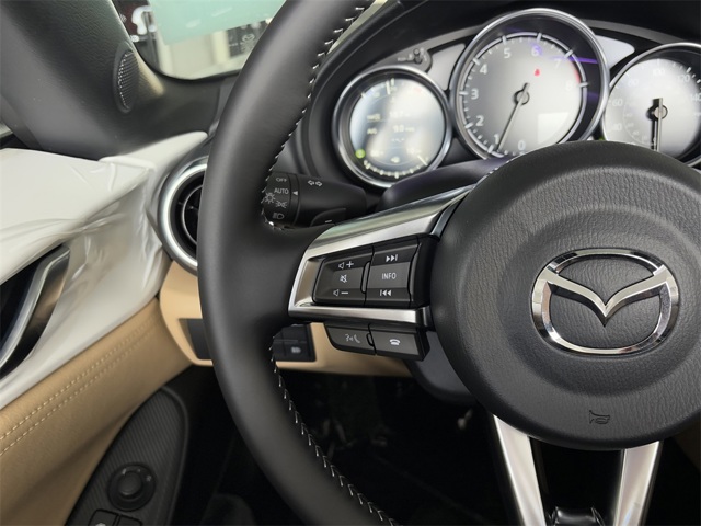 2025 Mazda MX-5 Miata Miata Grand Touring photo 14